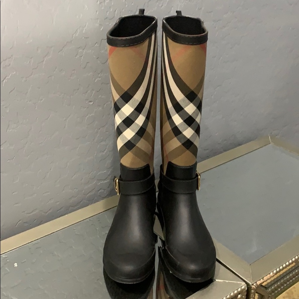Burberry rain boots